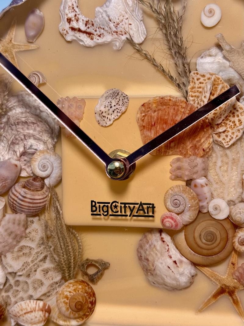 027 Seashell Resin Table Clock – Island Time from Koh Samui