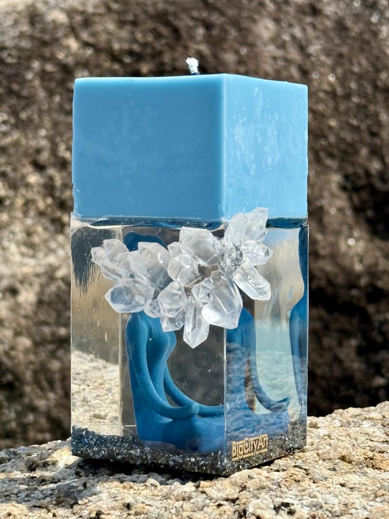 039 Blue Serenity Candle with Epoxy Resin and Figurine