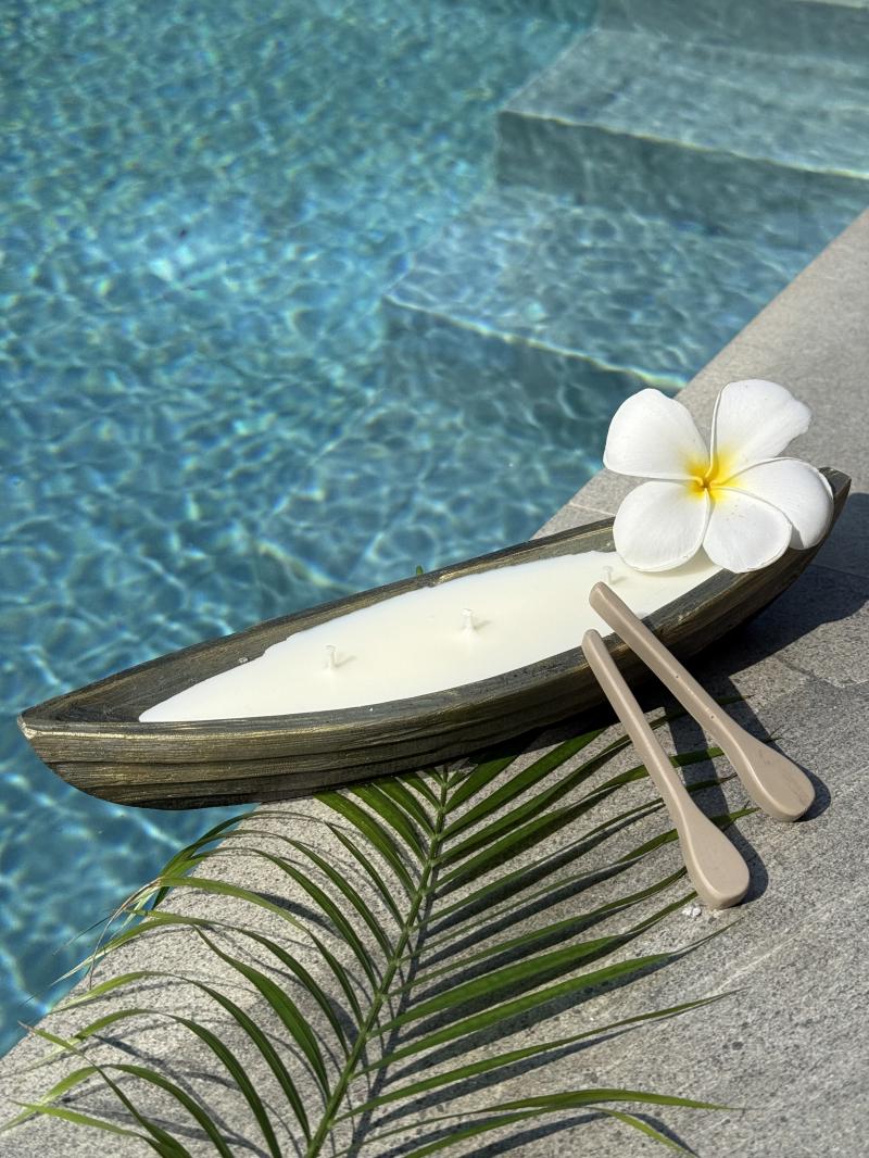 048 Container soy candle