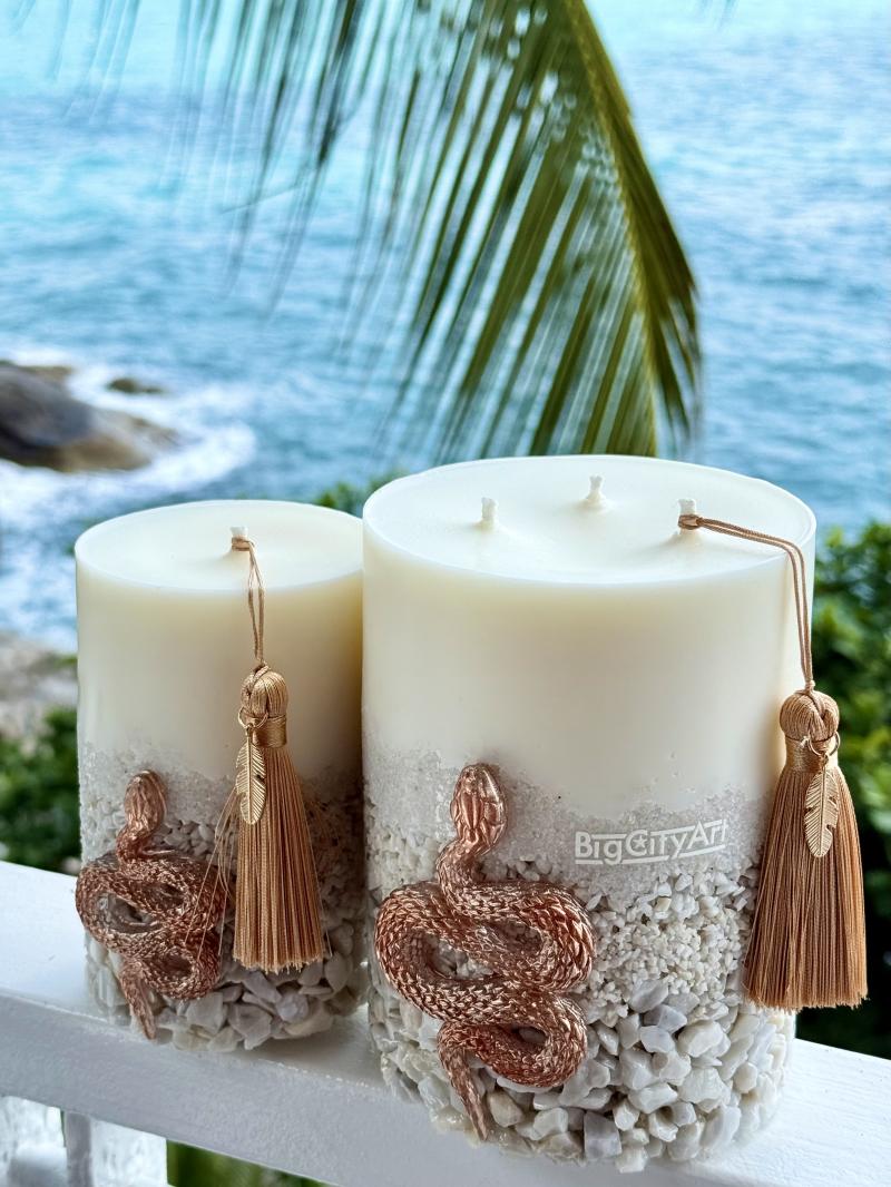 054 SEO Title: Luxury Soy Candle Set – Snake Design with Crushed Shells & Tassel Charm