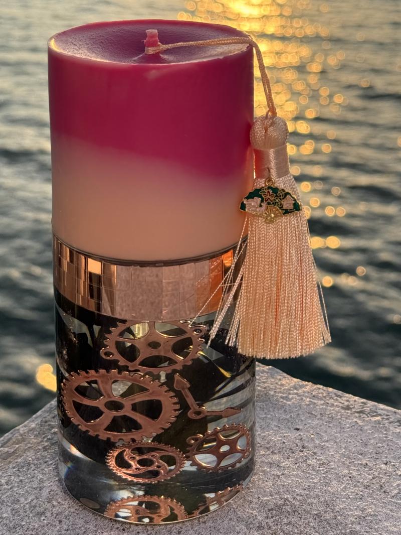 077 Soy candle and epoxy resin