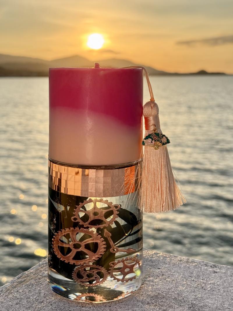 077 Soy candle and epoxy resin