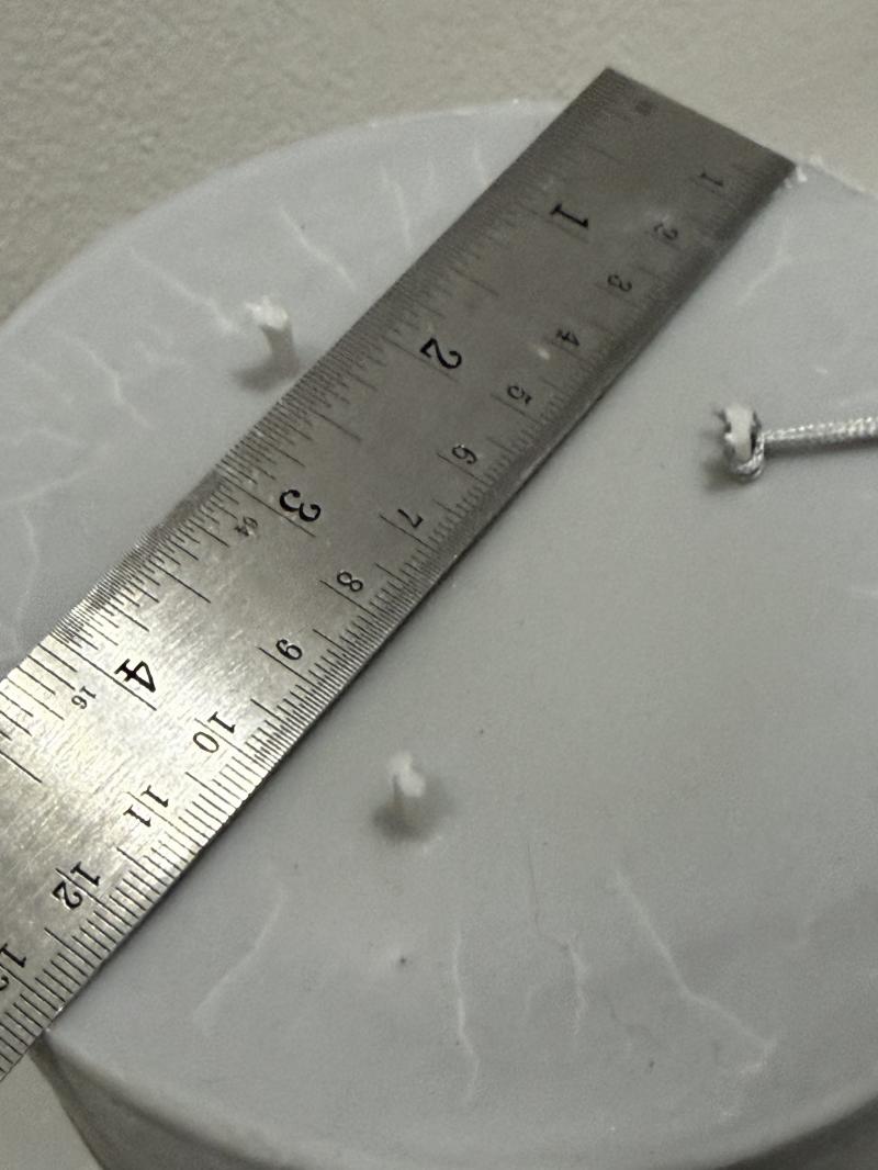 093 Large and heavy interior soy candle