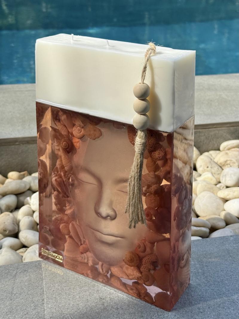 105 Big soy candle with epoxy resin base