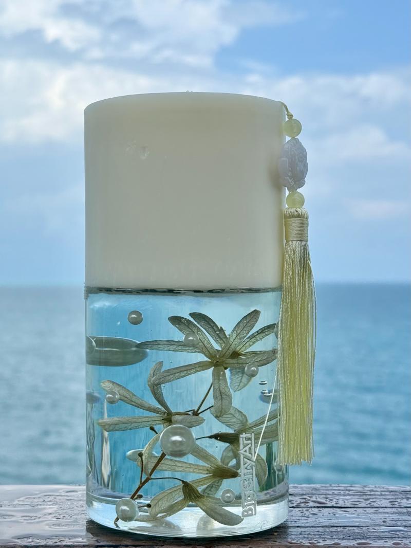 117 Soy candle and epoxy resin