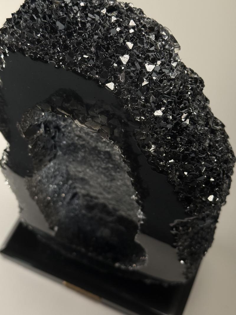 122 Big crystal epoxy art