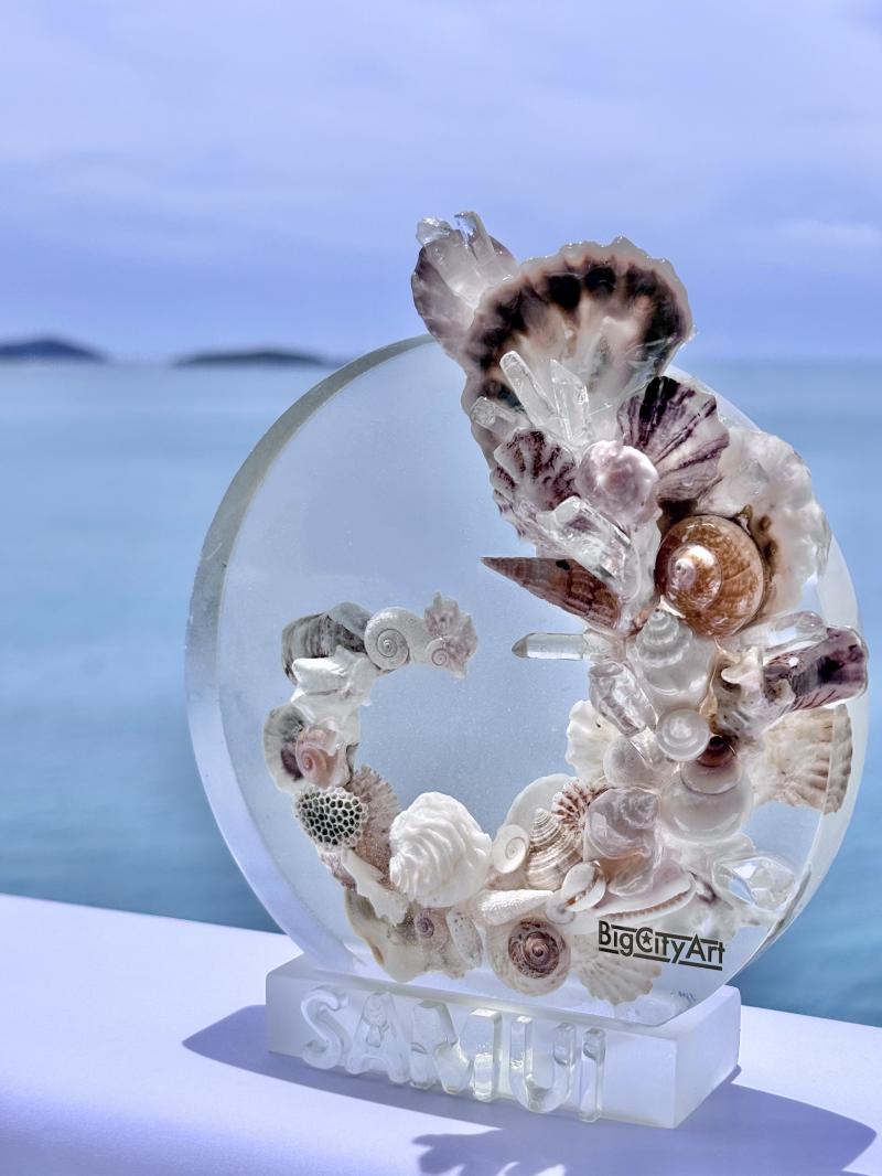 158 Epoxy resin and seashells art